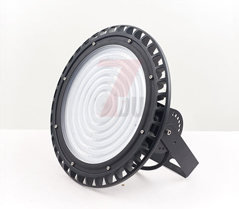 (QDLED-GC019)大功率LED压铸UFO工矿灯带支架效果